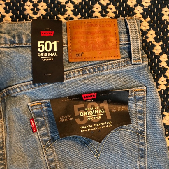 Levi’s 501 cropped jeans - Picture 1 of 4